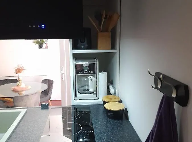 Apartman T And T